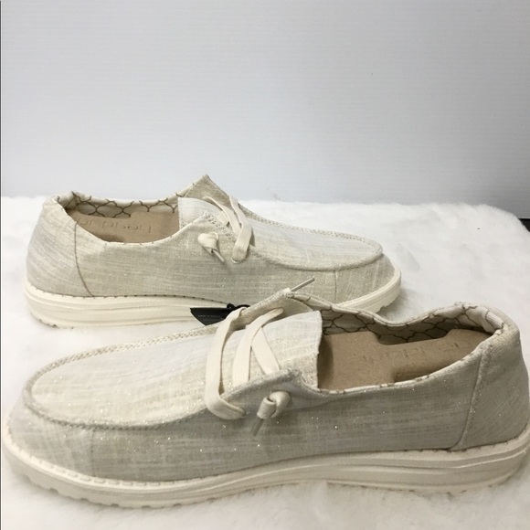 dolce and gabbana super queen sneakers